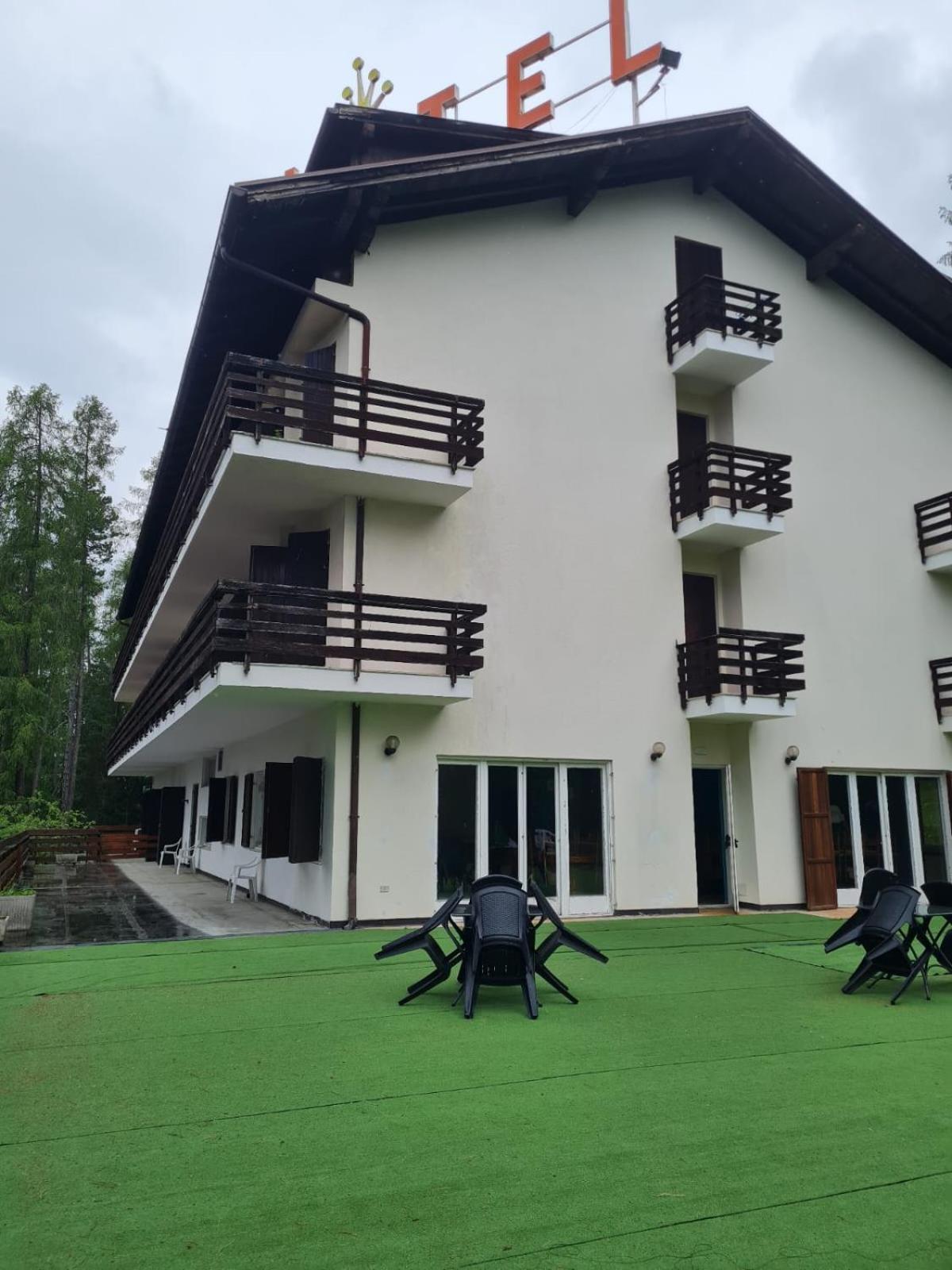 Hostel Il Pirata Cavareno Εξωτερικό φωτογραφία